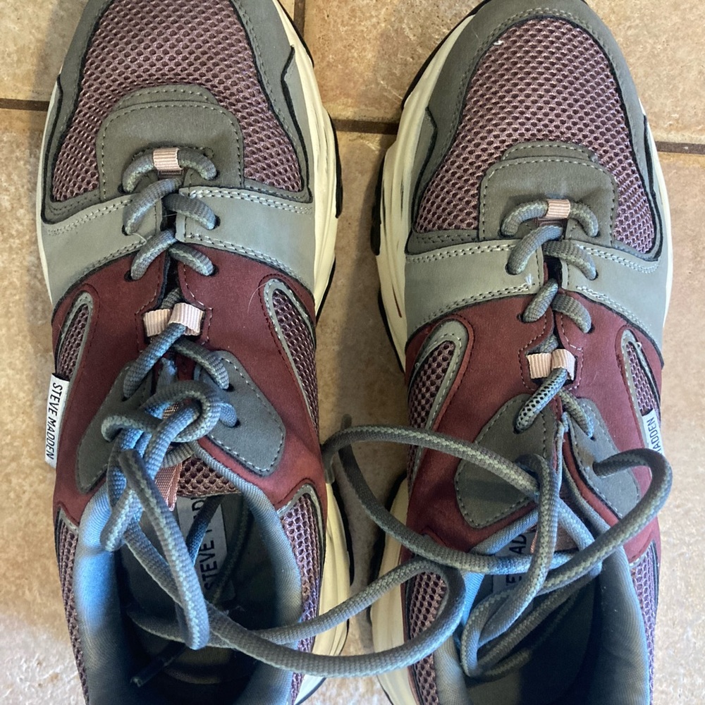 Steve Madden Gray and Pink Sneakers